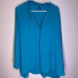 Vince Camuto 2X - Aqua Blue V-Neck Blouse